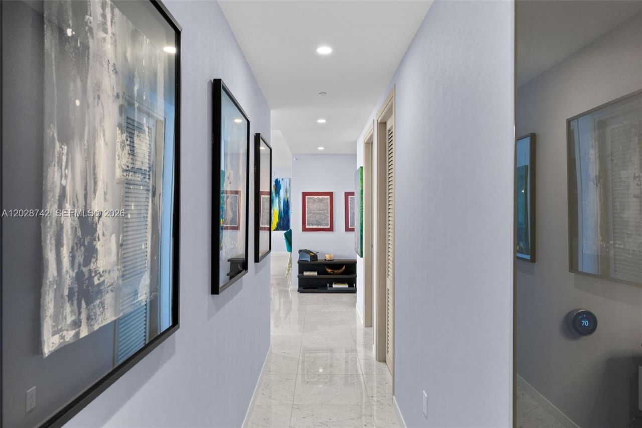 1000 Brickell Plz , Unit PH5304, Miami, FL 33131 Photo