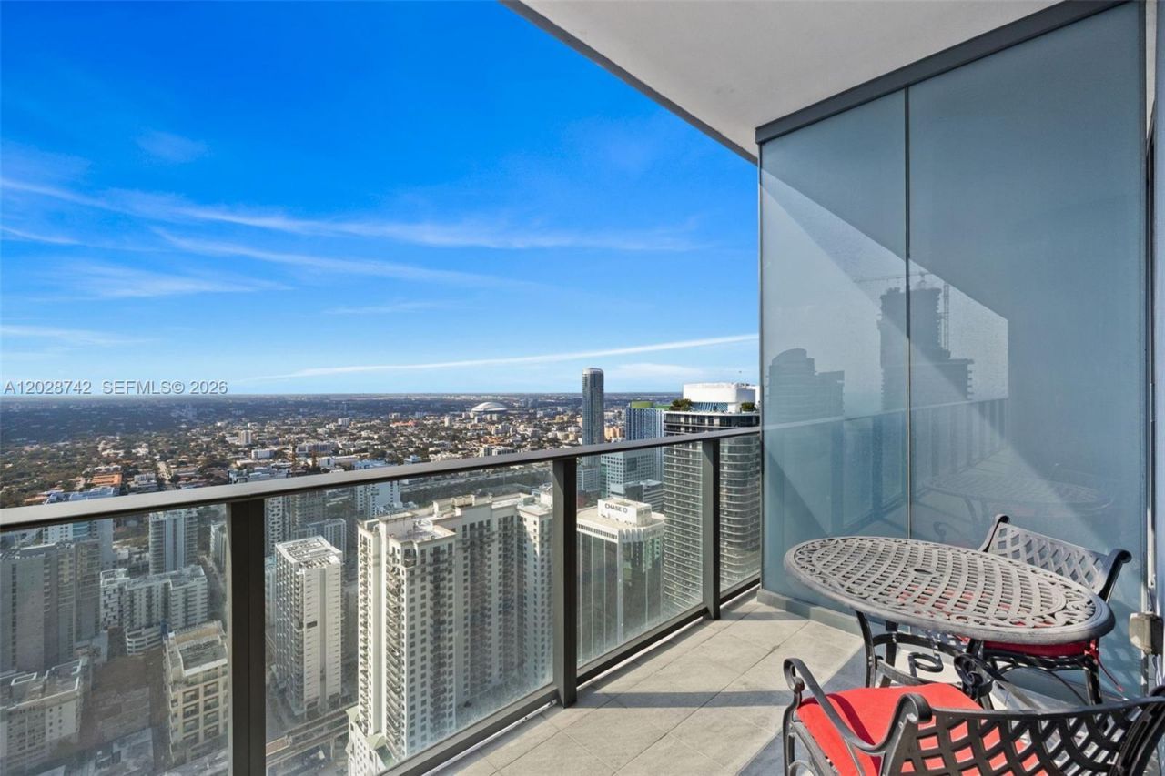 1000 Brickell Plz , Unit PH5304, Miami, FL 33131 Photo