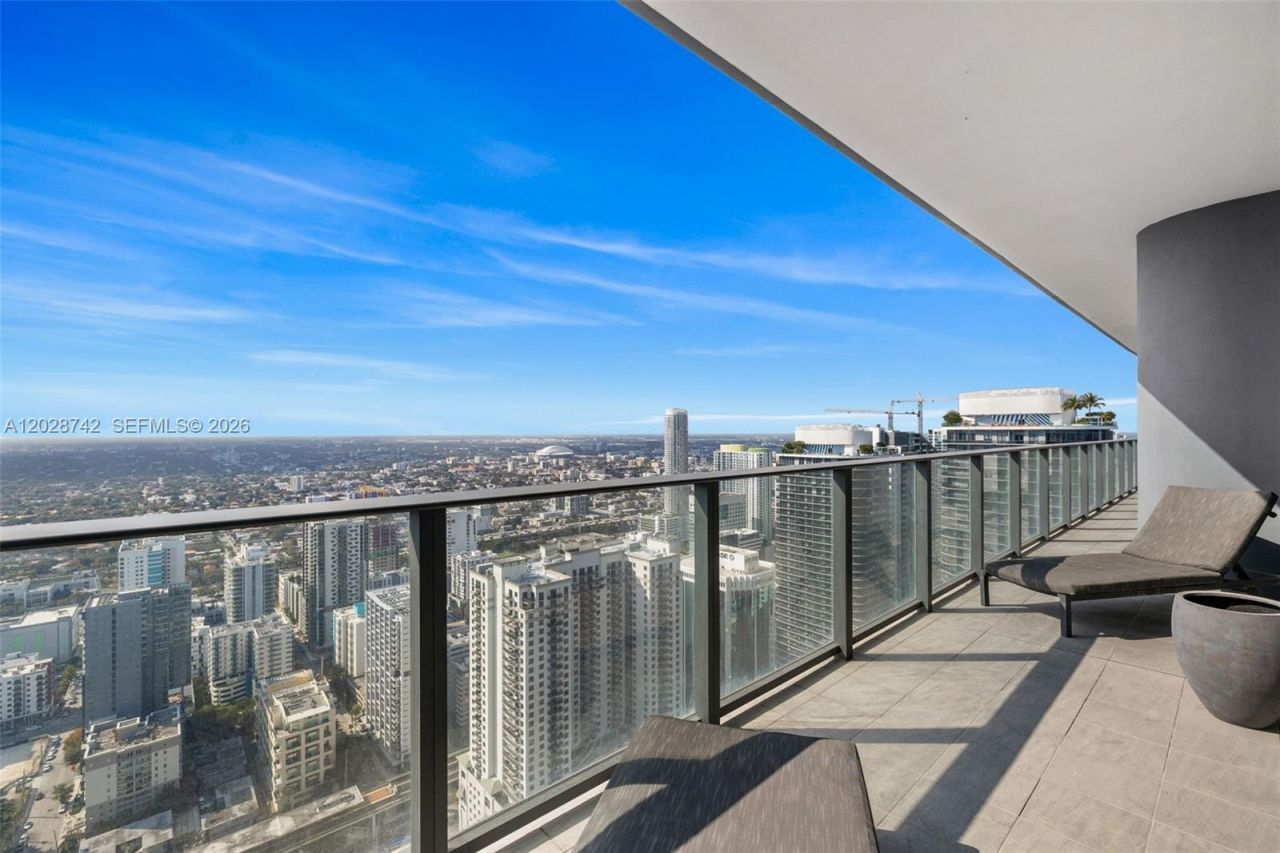 1000 Brickell Plz , Unit PH5304, Miami, FL 33131 Photo