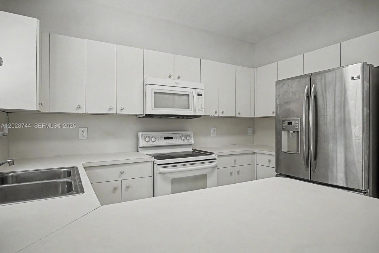 373 NE 26th Pl , Unit 102, Homestead, FL 33033 Photo