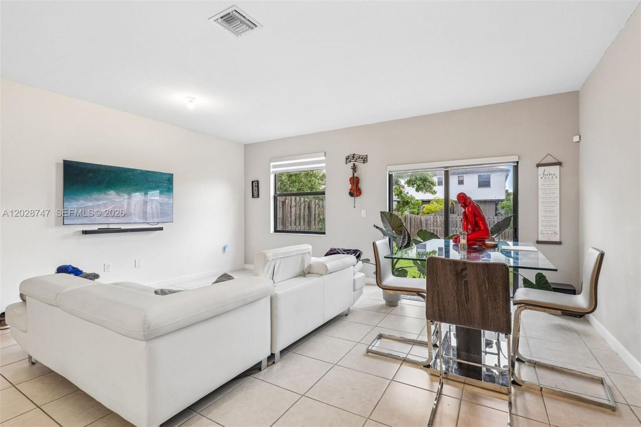25345 SW 108th Ave , Homestead, FL 33032 Photo