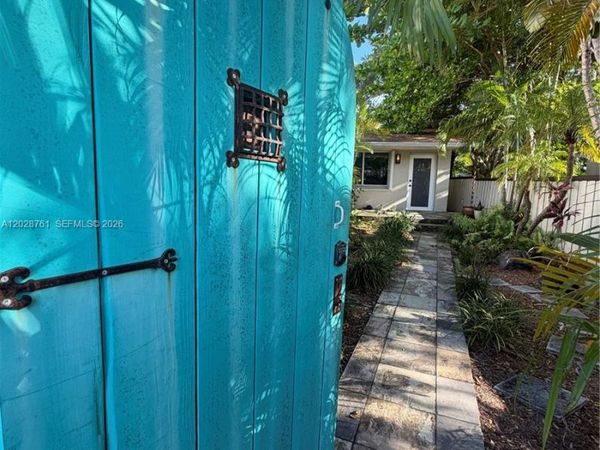 2728 SW 25th Ter, Unit 2728, Miami, FL 33133