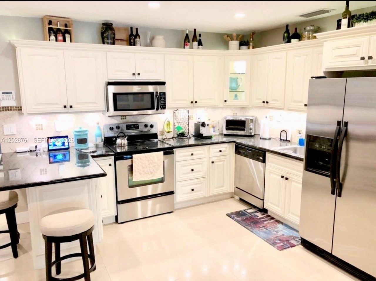 2728 SW 25th Ter, Unit 2728, Miami, FL 33133 Photo
