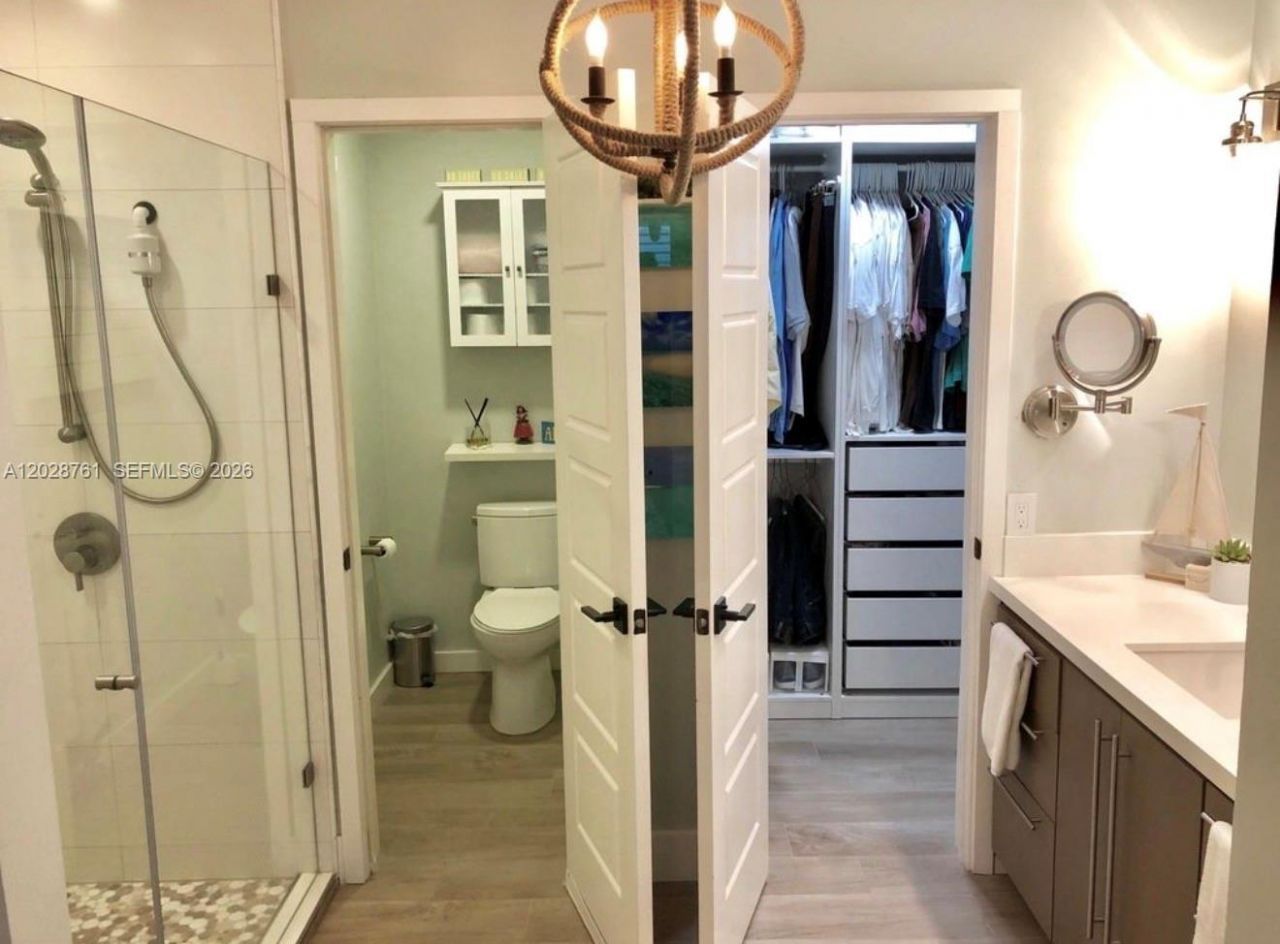 2728 SW 25th Ter, Unit 2728, Miami, FL 33133 Photo