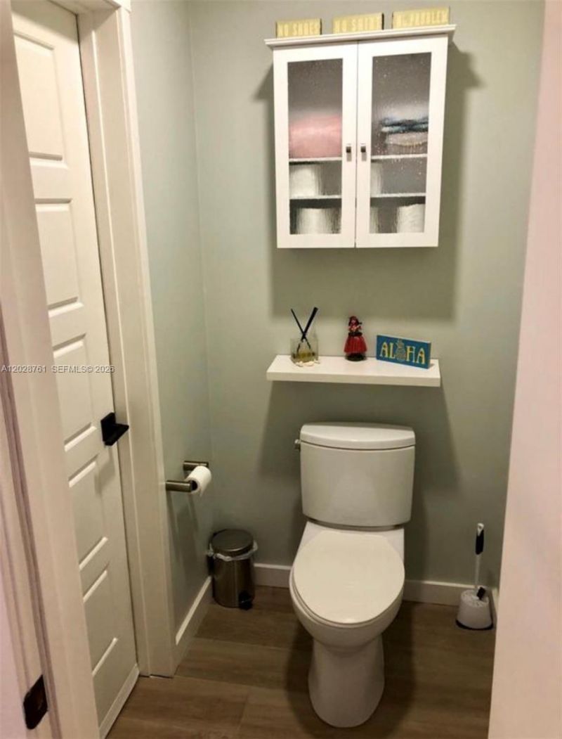 2728 SW 25th Ter, Unit 2728, Miami, FL 33133 Photo
