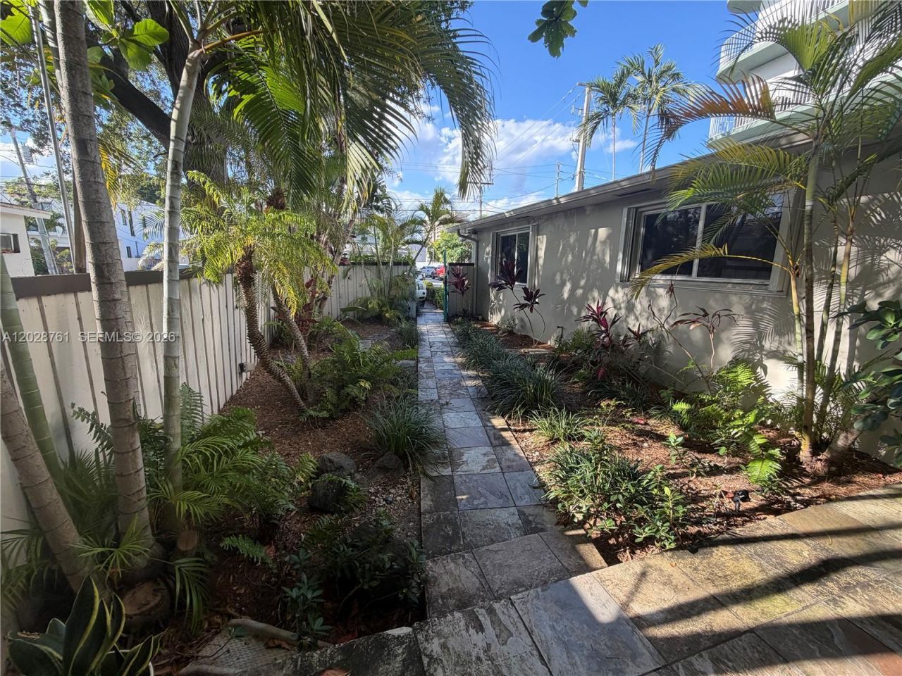 2728 SW 25th Ter, Unit 2728, Miami, FL 33133 Photo
