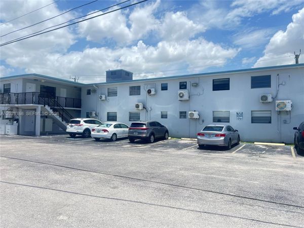 6780 SW 44th St , Unit 15, Miami, FL 33155