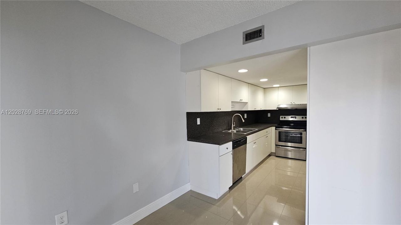 5800 SW 127th Ave , Unit 2103, Miami, FL 33183 Photo