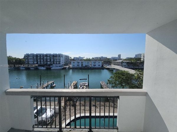 8101 Crespi Blvd , Unit 304, Miami Beach, FL 33141