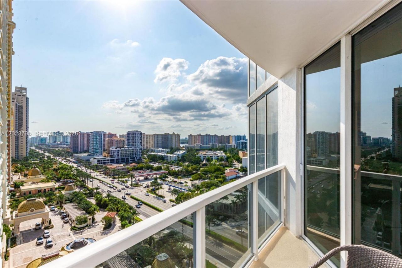 18001 Collins Ave, Unit 1414, Sunny Isles Beach, FL 33160 Photo