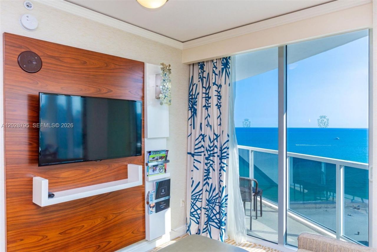 18001 Collins Ave, Unit 1414, Sunny Isles Beach, FL 33160 Photo
