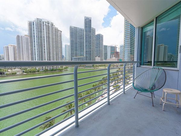 325 S Biscayne Blvd , Unit 821, Miami, FL 33131