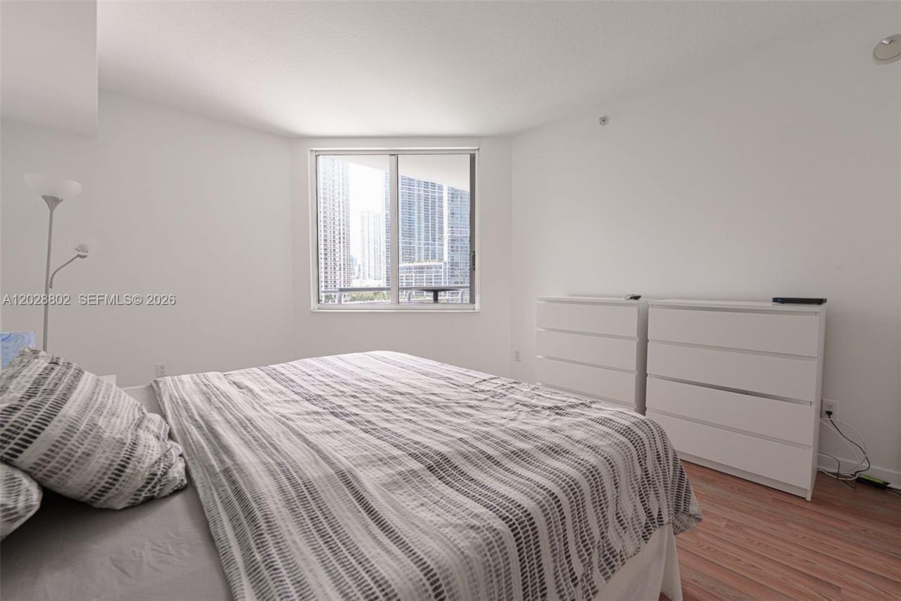 325 S Biscayne Blvd , Unit 821, Miami, FL 33131 Photo