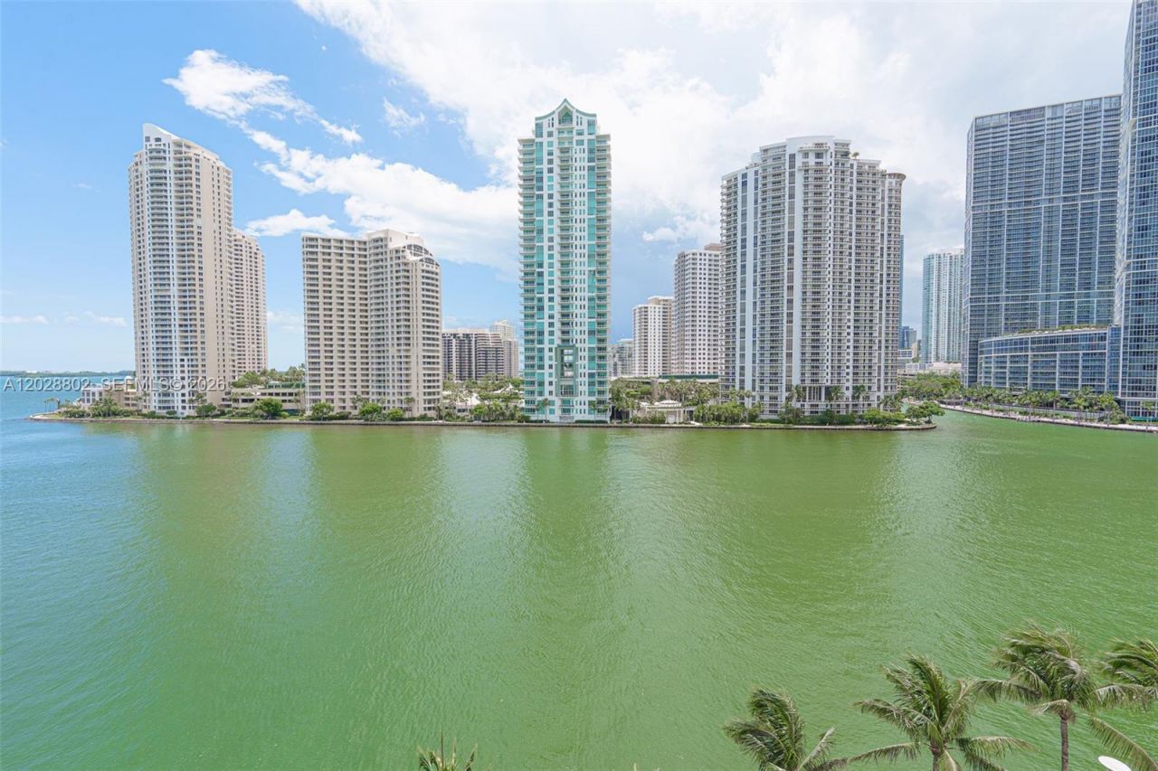 325 S Biscayne Blvd , Unit 821, Miami, FL 33131 Photo