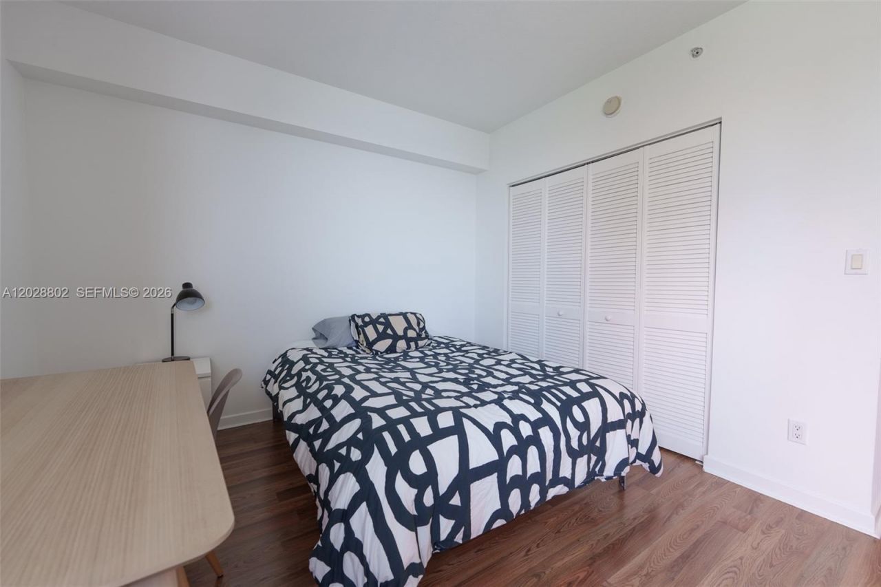 325 S Biscayne Blvd , Unit 821, Miami, FL 33131 Photo