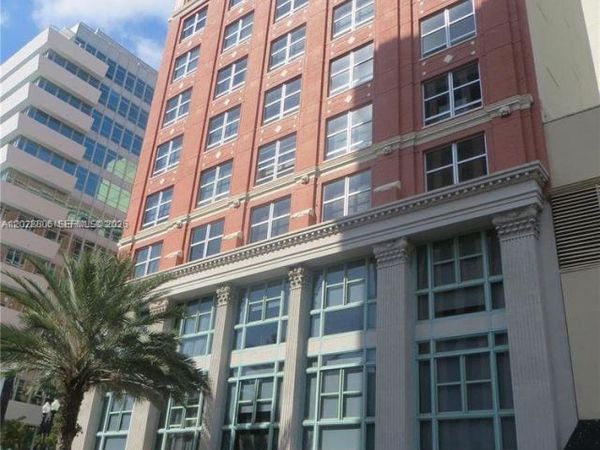 111 E Flagler St, Unit 402, Miami, FL 33131