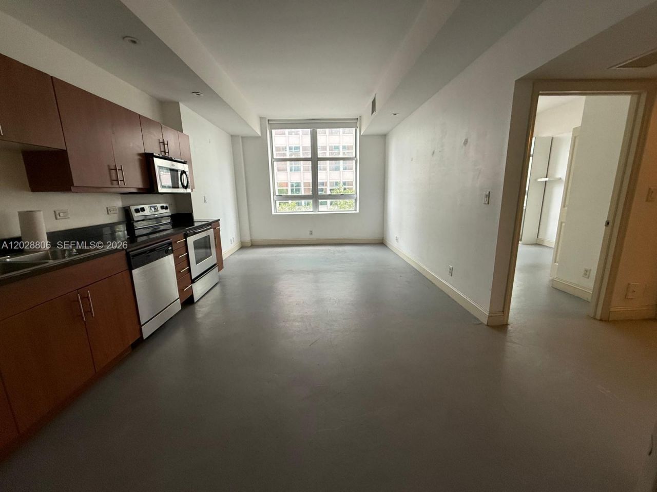 111 E Flagler St, Unit 402, Miami, FL 33131 Photo