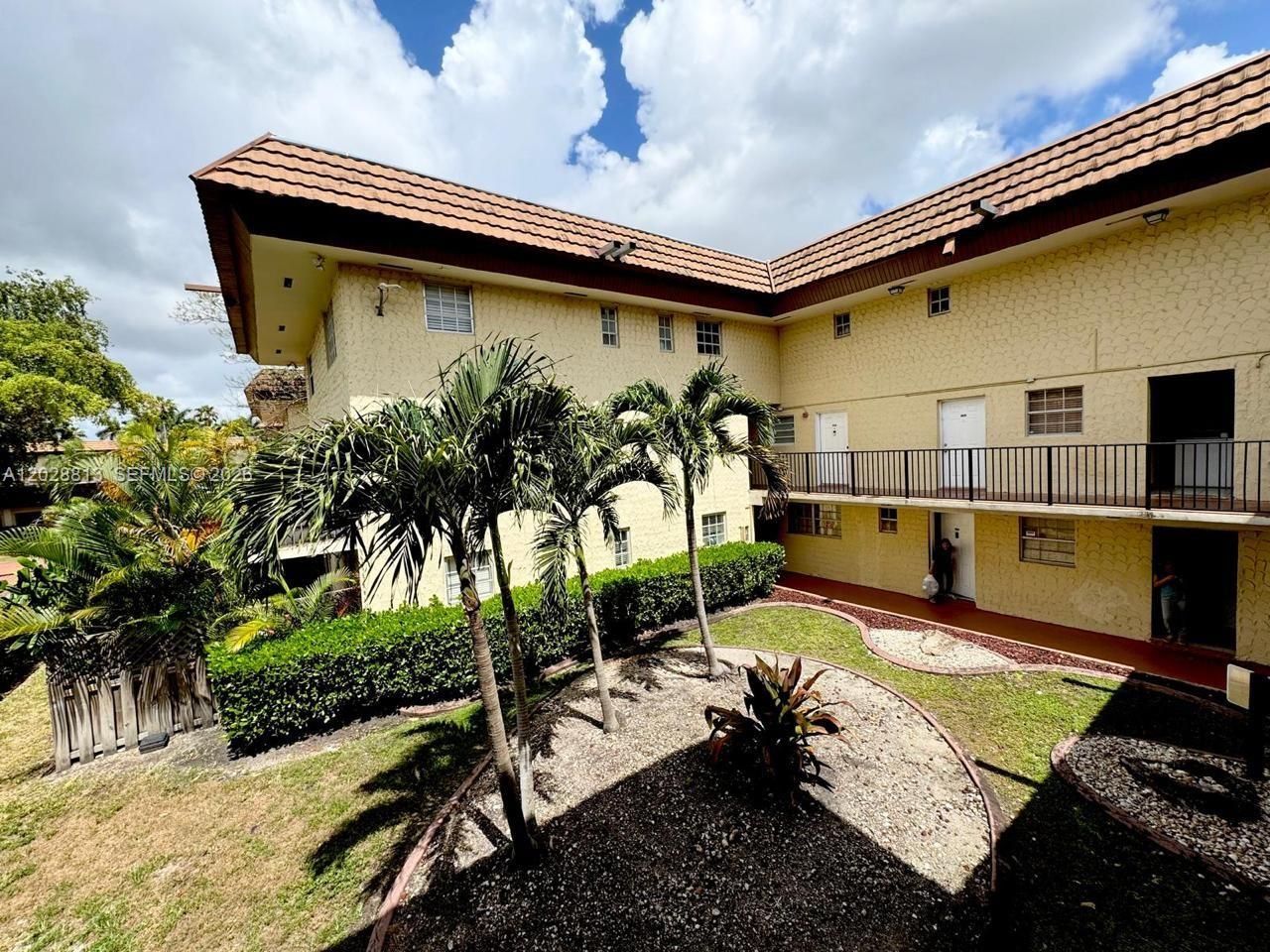8600 SW 109th Ave , Unit 4-202, Miami, FL 33173 Photo