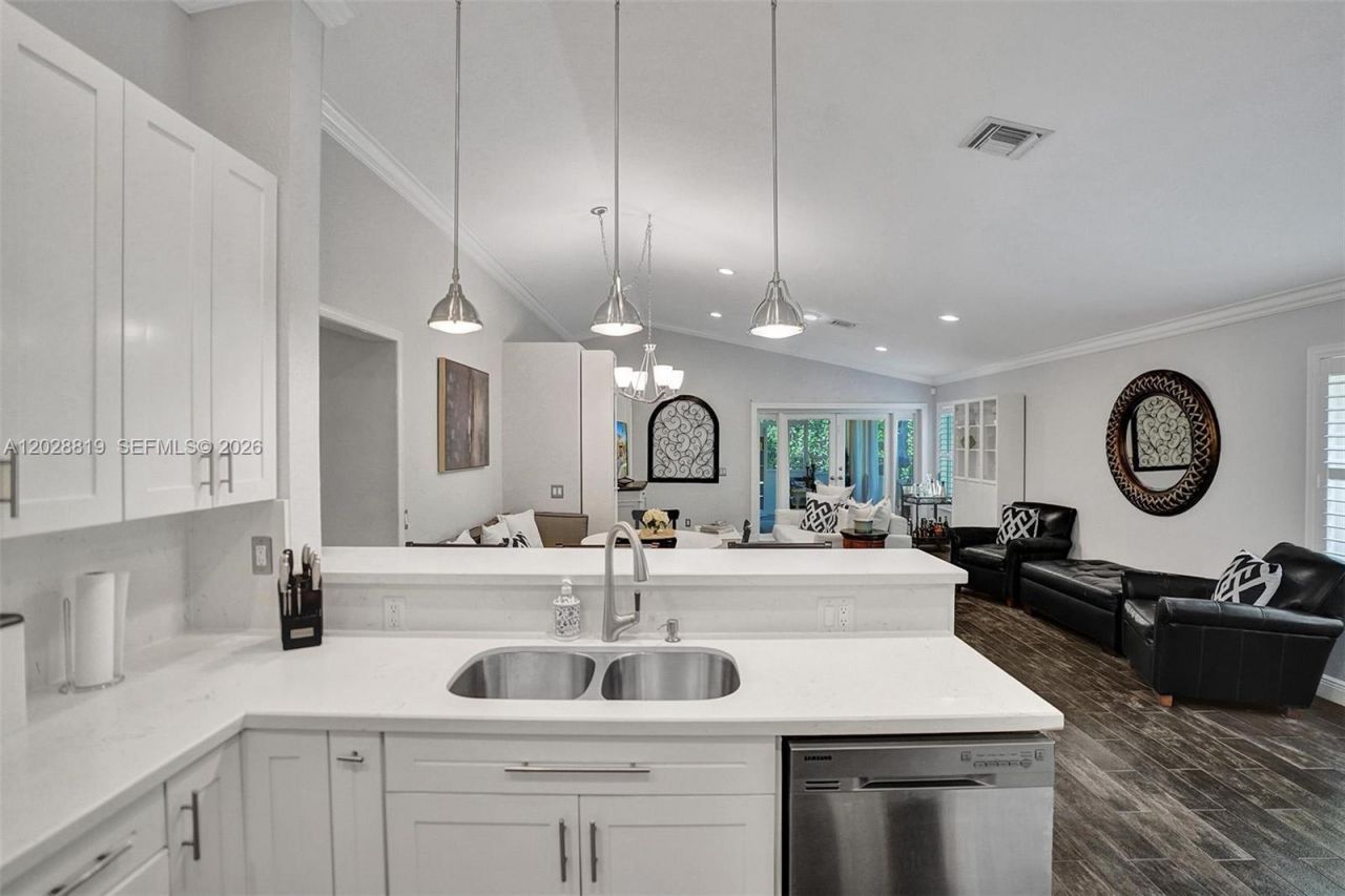 1479 Sunset Way, Weston, FL 33327 Photo