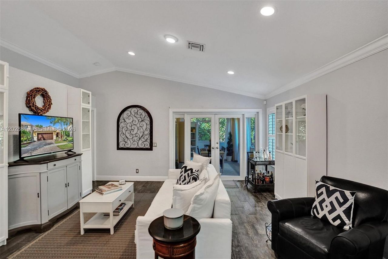1479 Sunset Way, Weston, FL 33327 Photo