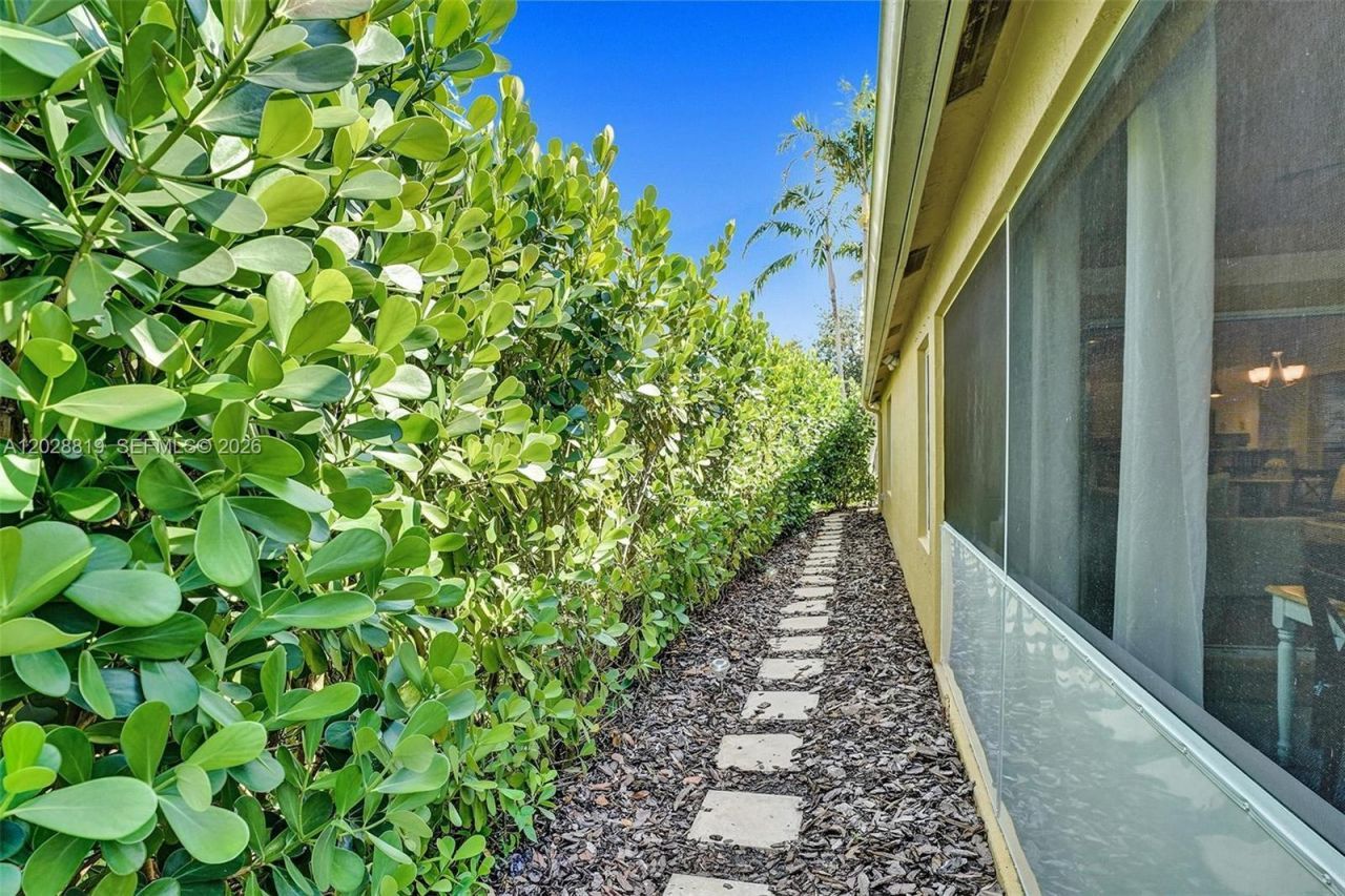 1479 Sunset Way, Weston, FL 33327 Photo
