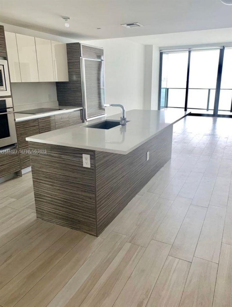 460 NE 28th St, Unit 1406, Miami, FL 33137 Photo