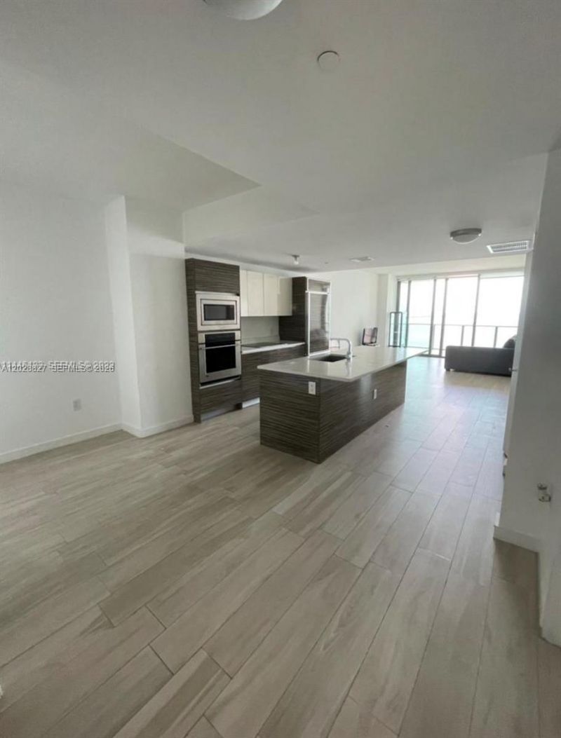 460 NE 28th St , Unit 1406, Miami, FL 33137 Photo