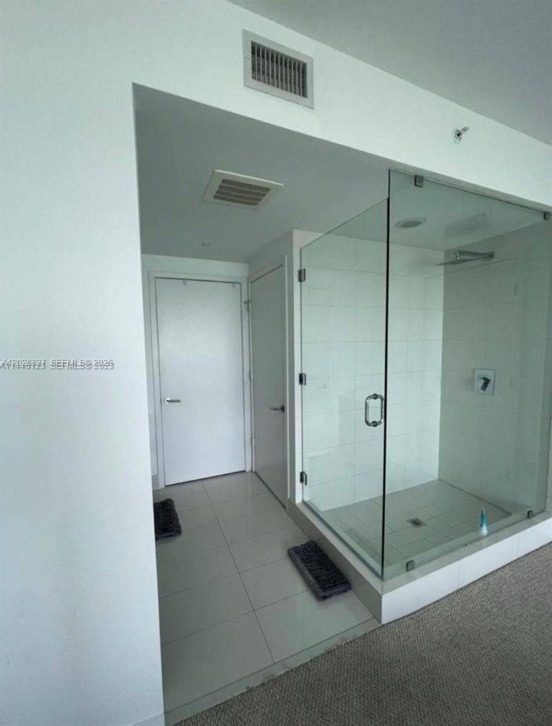 460 NE 28th St , Unit 1406, Miami, FL 33137 Photo