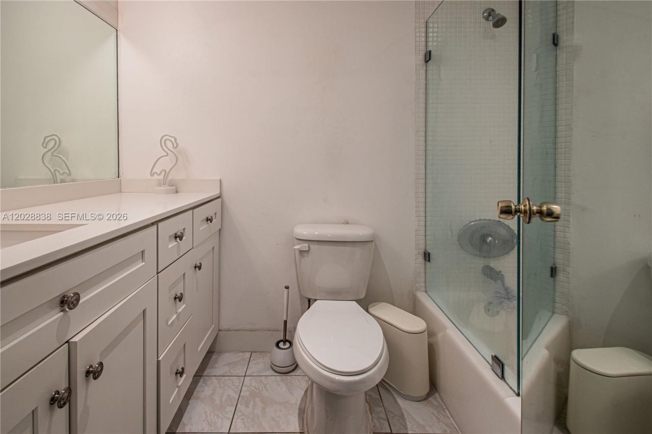 800 West Ave , Unit 414, Miami Beach, FL 33139 Photo