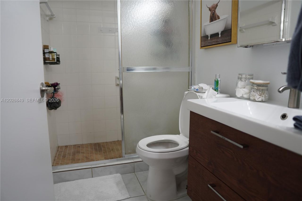 453 Lakeview Dr , Unit 2, Weston, FL 33326 Photo