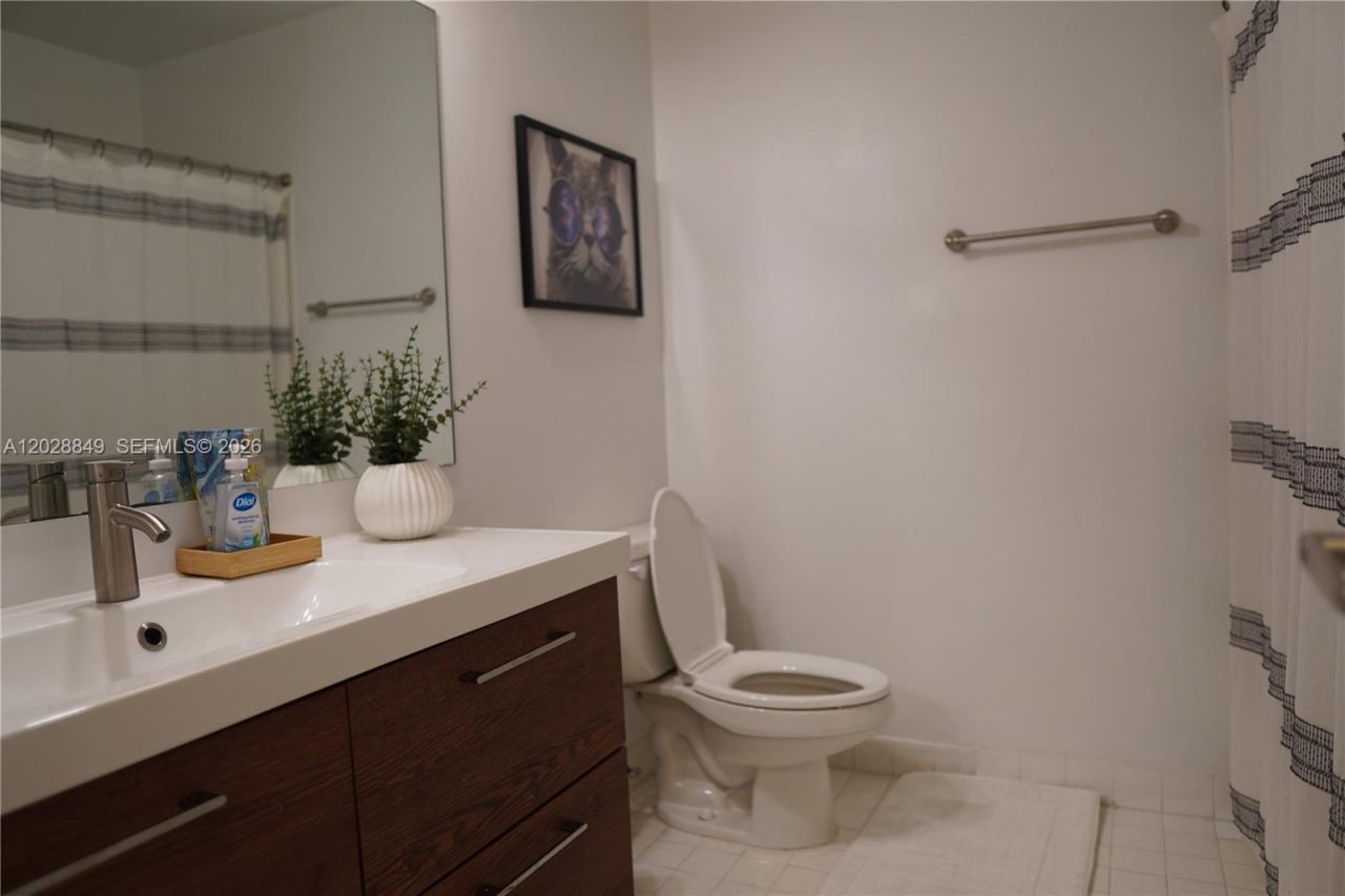 453 Lakeview Dr , Unit 2, Weston, FL 33326 Photo