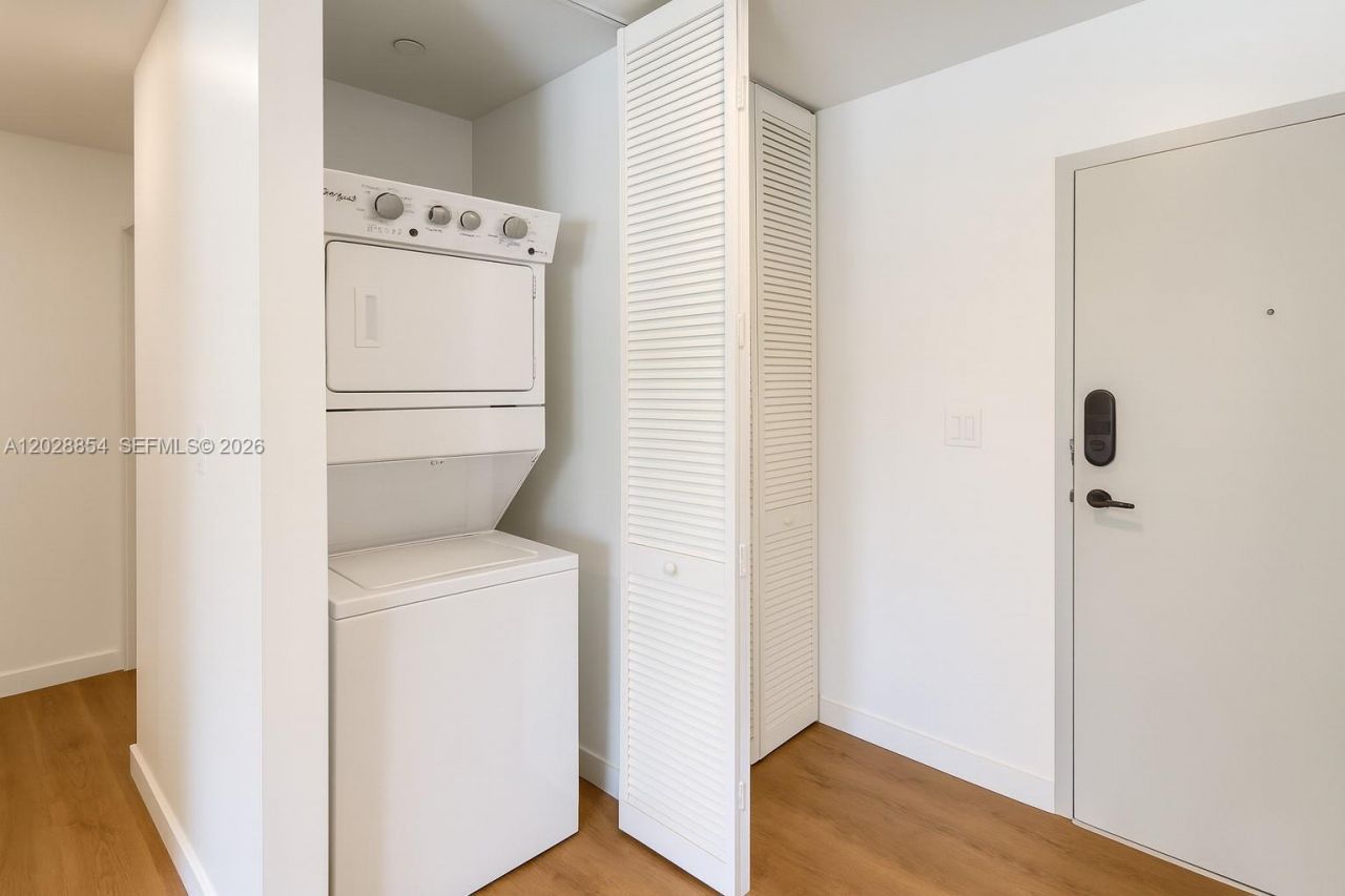 1950 Fletcher St , Unit 302, Hollywood, FL 33020 Photo