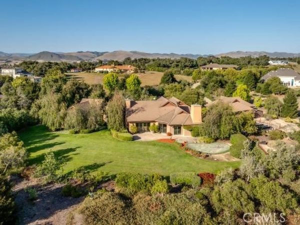 2075 Sea Oak Lane, Arroyo Grande, CA 93420
