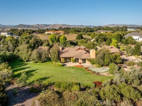 2075 Sea Oak Lane, Arroyo Grande, CA 93420