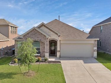 621 Ridgeback Trail, Fort Worth, TX 76052