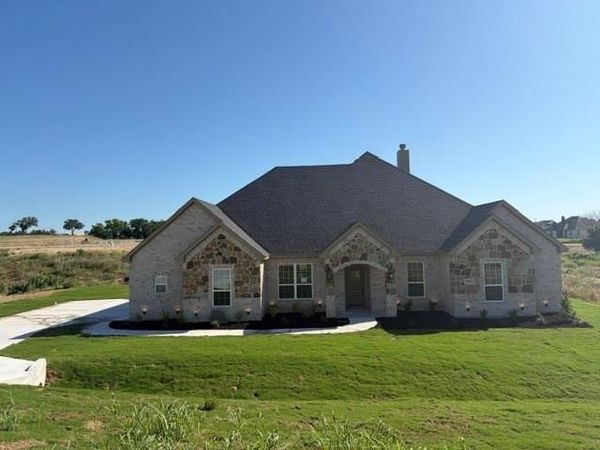 1043 Deer Island Court, Azle, TX 76020