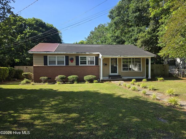 110 E Holland Street , Chadbourn, NC 28431