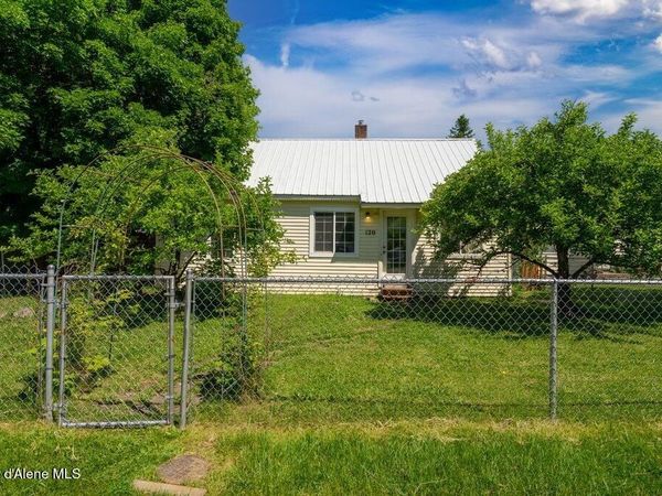 120 Northview AVE , Smelterville, ID 83868