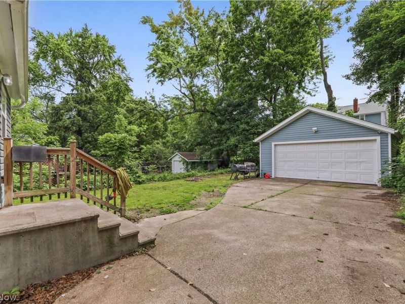 761 Carlysle Street , Akron, OH 44310 Photo 31