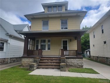 135 Englewood Avenue, Buffalo, NY 14214
