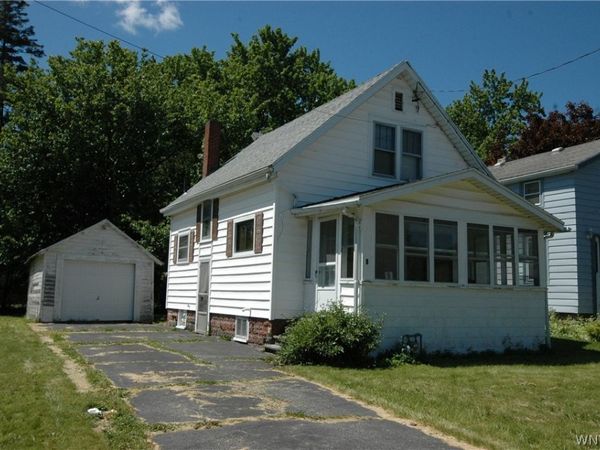 8 Denio Street , Batavia, NY 14020