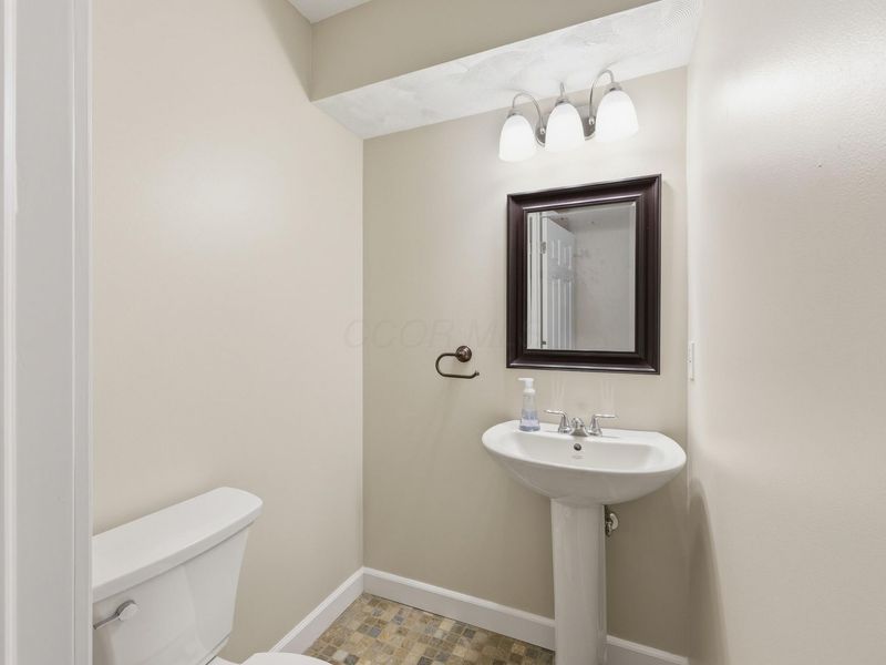 1658 Scottsdale Avenue, Columbus, OH 43235 Photo 13