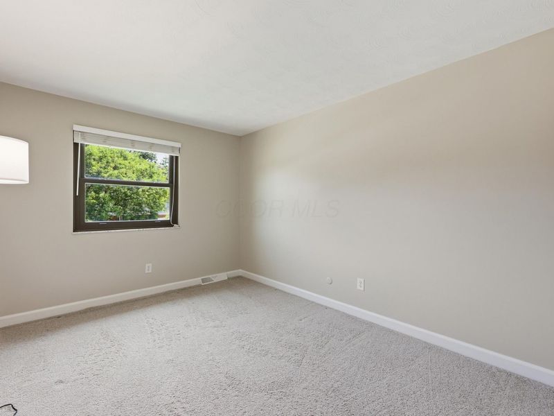 1658 Scottsdale Avenue, Columbus, OH 43235 Photo 18