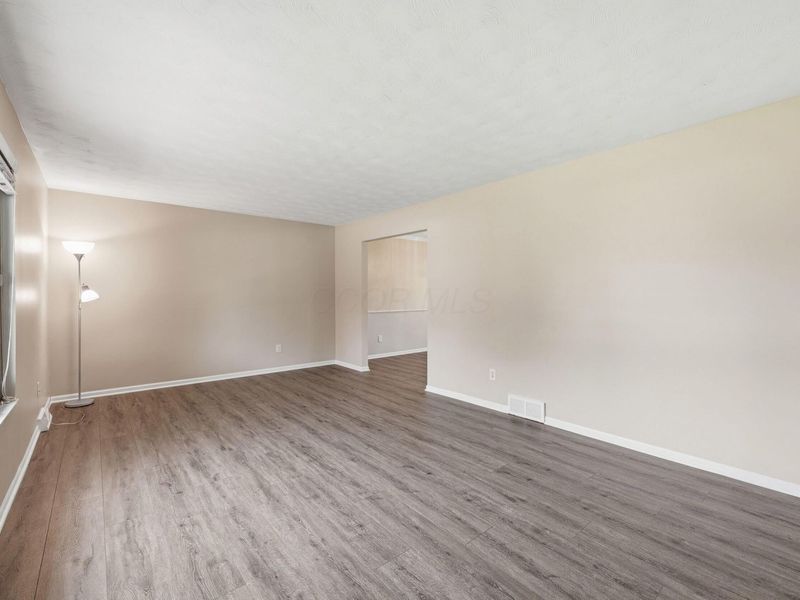 1658 Scottsdale Avenue, Columbus, OH 43235 Photo 5