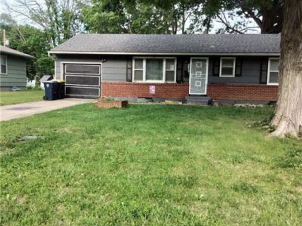 9813 Bennington Avenue, Kansas City, MO 64134