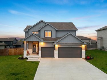 12638 Carpenter Street, Papillion, NE 68138