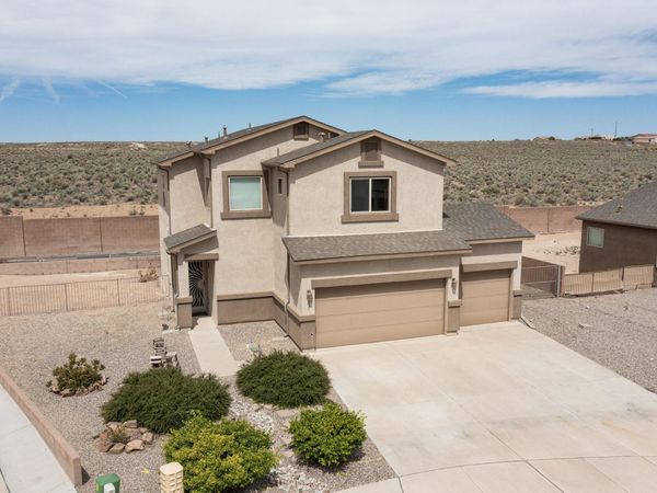 221 Landing Trail NE, Rio Rancho, NM 87124