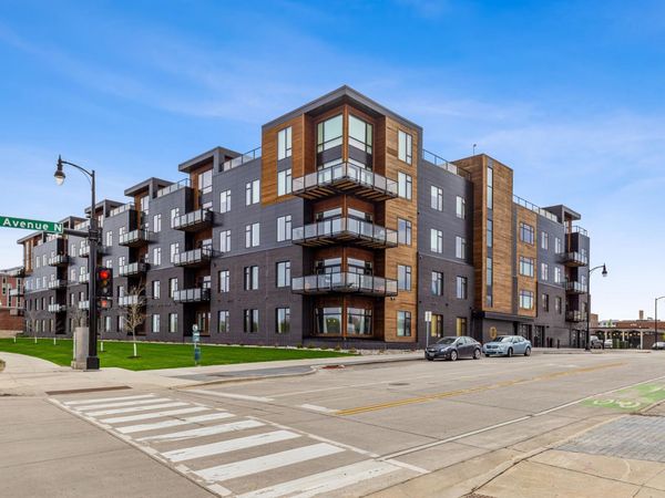 200 4th Avenue N, Unit 102, Fargo, ND 58102