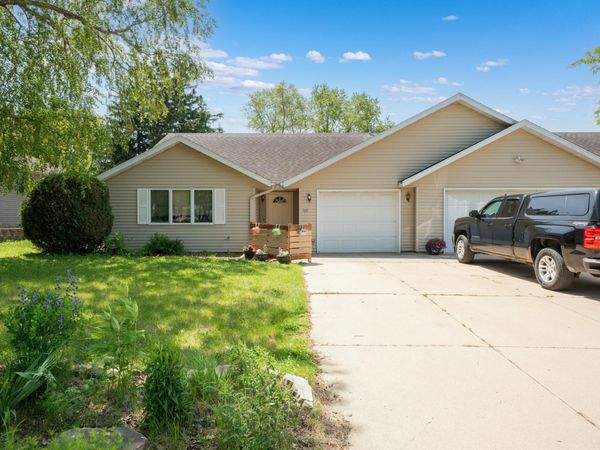 109 E 13th Street, Zumbrota, MN 55992