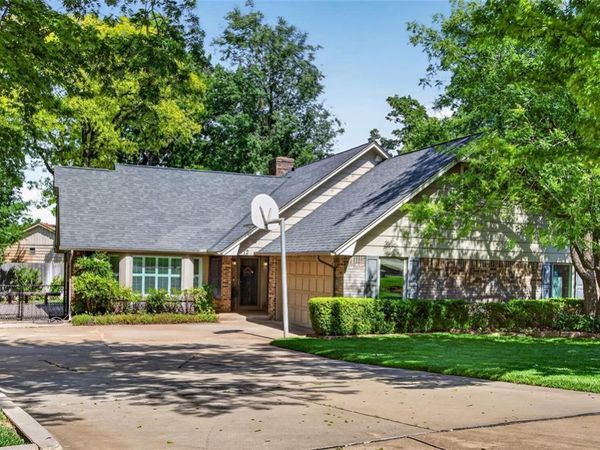 712 East Drive, Edmond, OK 73034